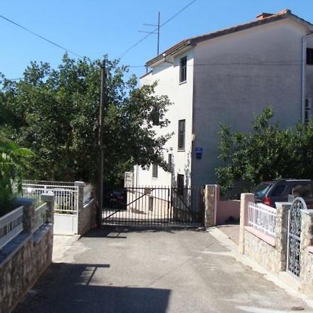 Apartmani Svetina Vodice Exterior photo