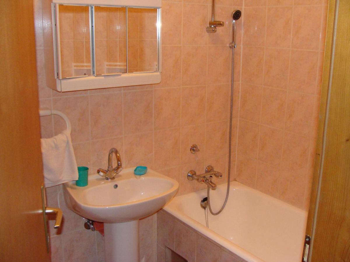 Apartmani Svetina Vodice Exterior photo